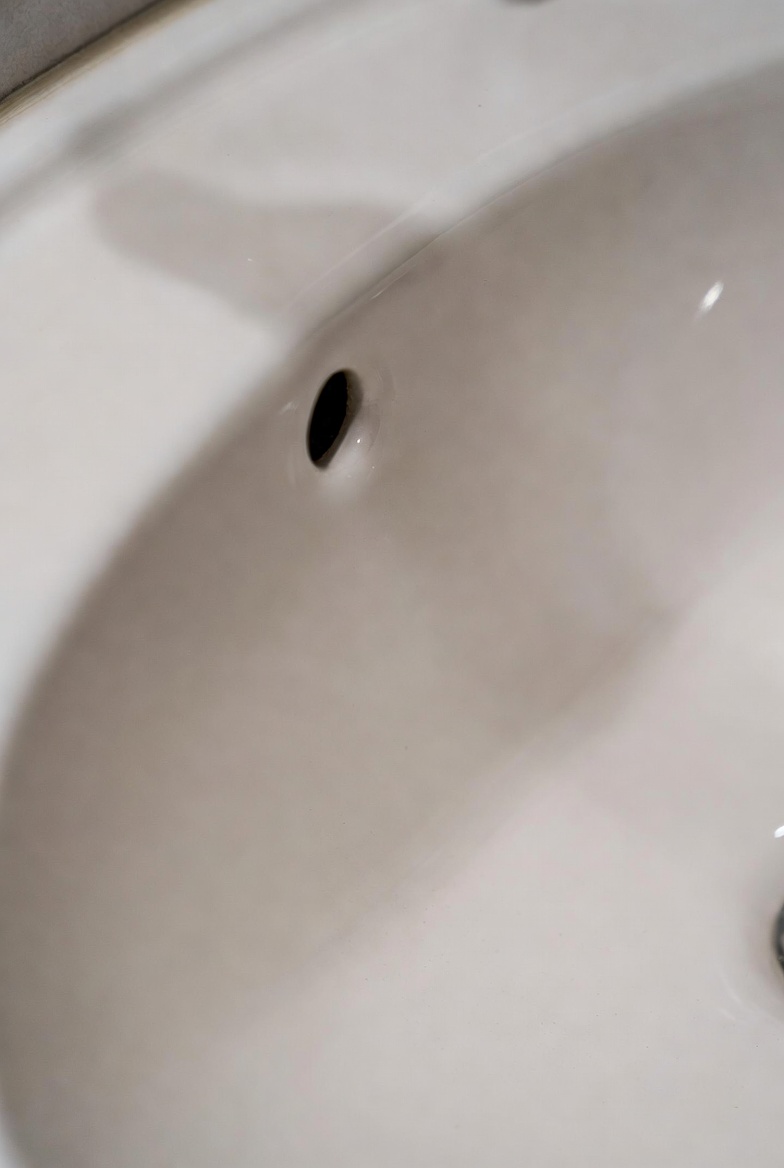 Bubbles appear when faucet is off from drain line pressure