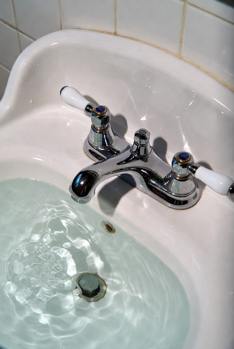 Stagnant water in sink after long vacation