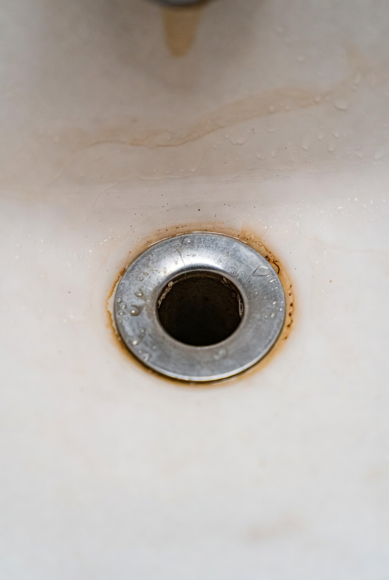 Smart water shutoff device tripped on a home plumbing manifold