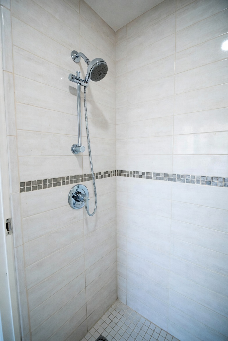 Tub Spout Leaks When Shower Is On hub image